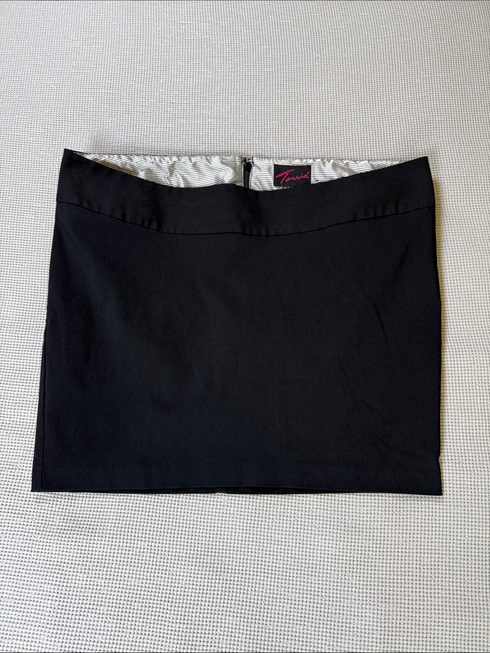 torrid Black Straight Mini Skirt Sz 18